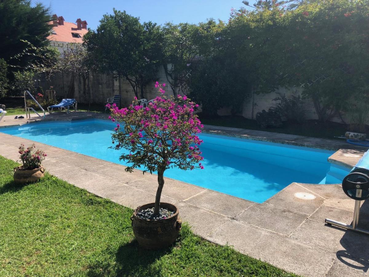 Chalet Al Lado De La Playa Con Piscina Privada, Jardin Y Barbacoa, Fronton, 6 Habitaciones Ларедо Экстерьер фото